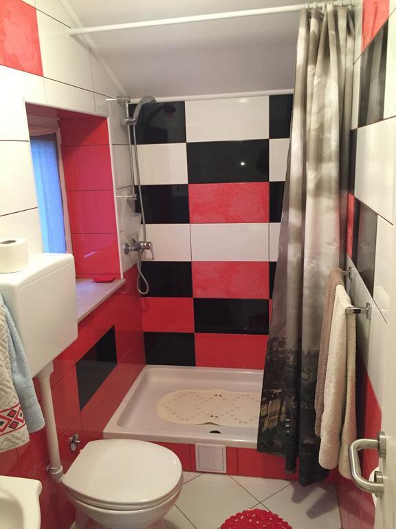 Apartments Toni Трогир Екстериор снимка