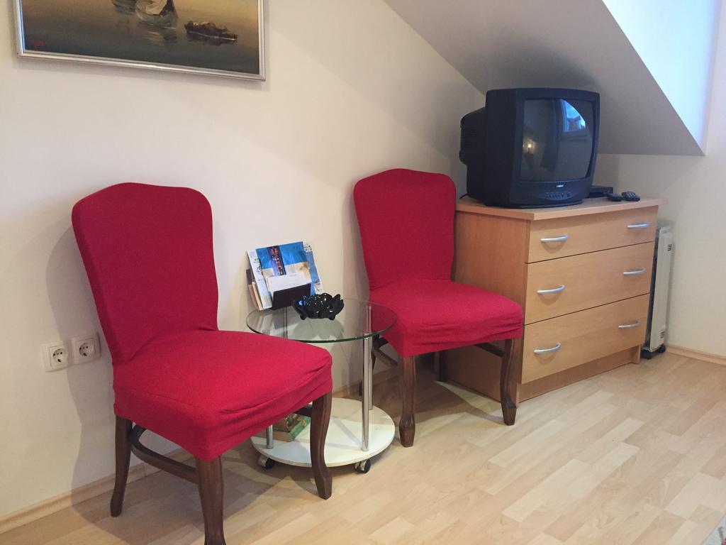 Apartments Toni Трогир Екстериор снимка